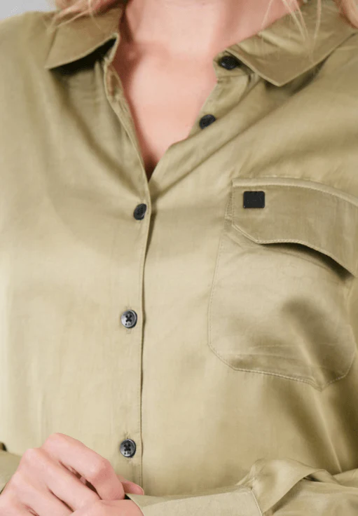 M.O.D Damen Bluse aus 100% Viskose in Khaki – Bild 6
